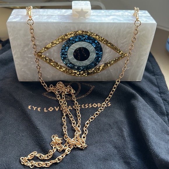 Mother of Pearl  and Gold lined confetti eye clutch. - Picture 2 of 5